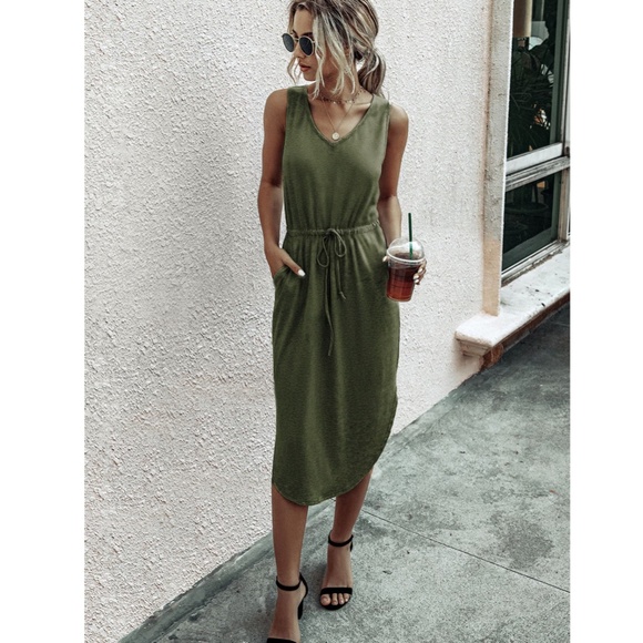 Rouge! Dresses & Skirts - Army Green Drawstring Waist Midi Casual Dress